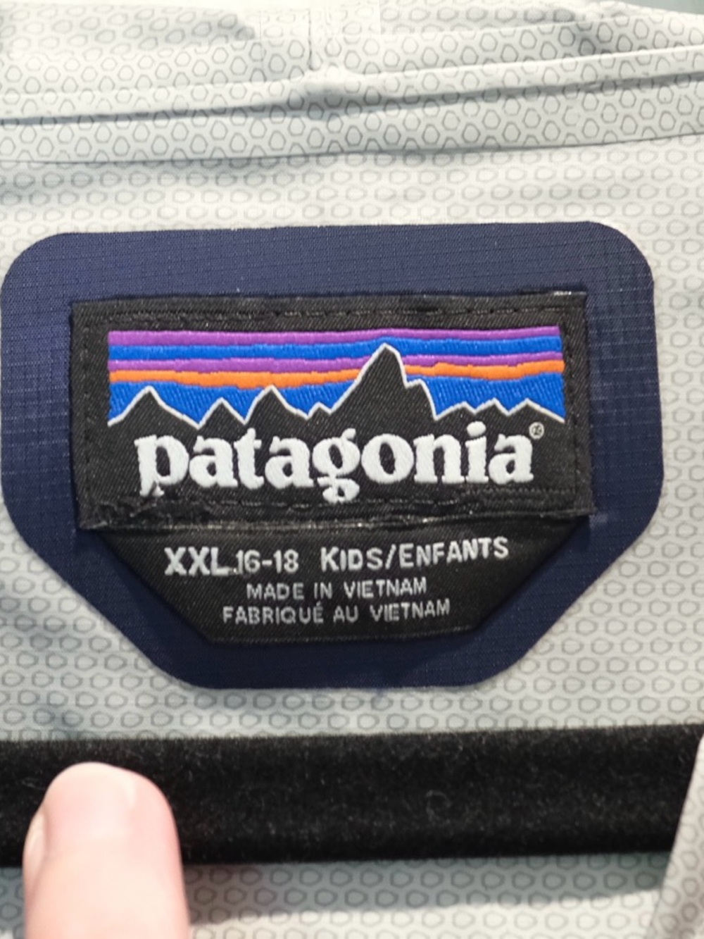 Patagonia Torrentshell Jacket Kids XXL 16-18 Blue Waterproof Hooded Zip Pockets - Picture 7 of 9